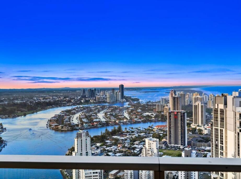 Exclusive Circle On Cavil Sub-Penthouse Luxury Apt - Hosted By Coastal Letting Gold Coast Luaran gambar